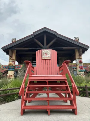 10' Giant Chair