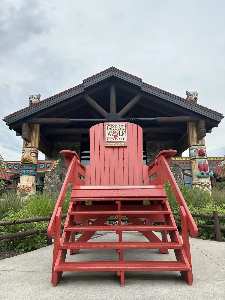 10' Giant Chair