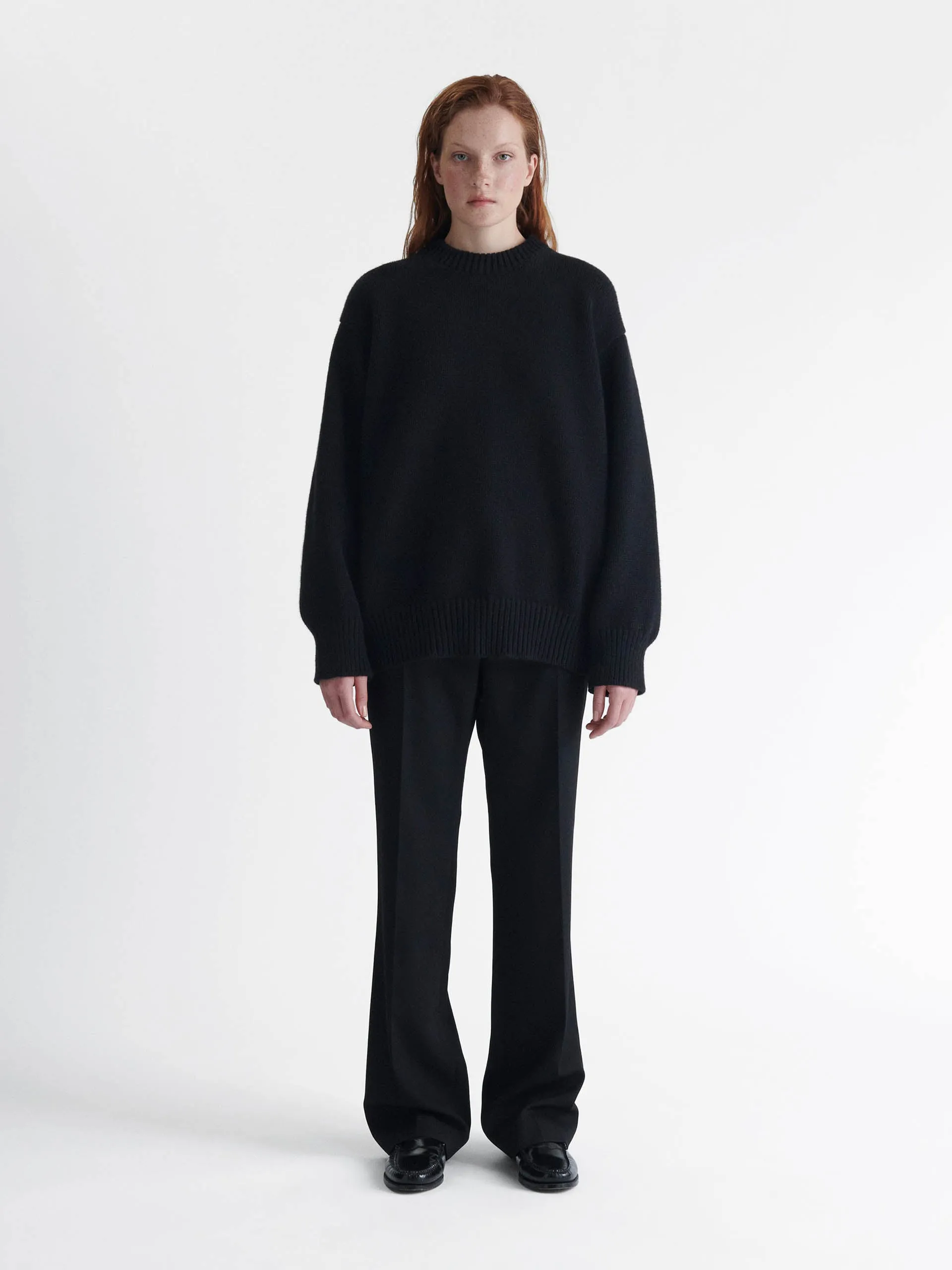 Black Geelong wool chunky Caragh crewneck