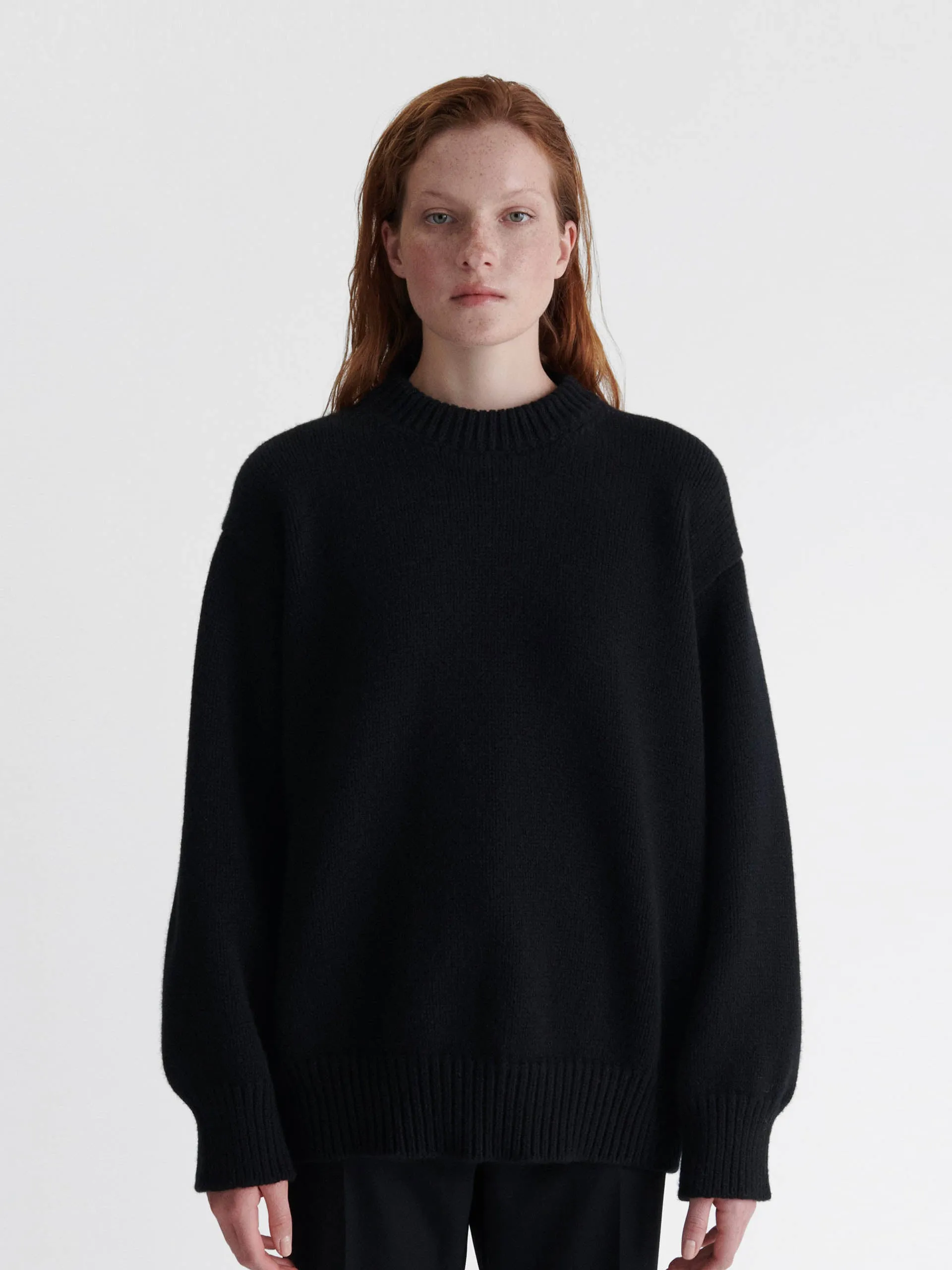 Black Geelong wool chunky Caragh crewneck