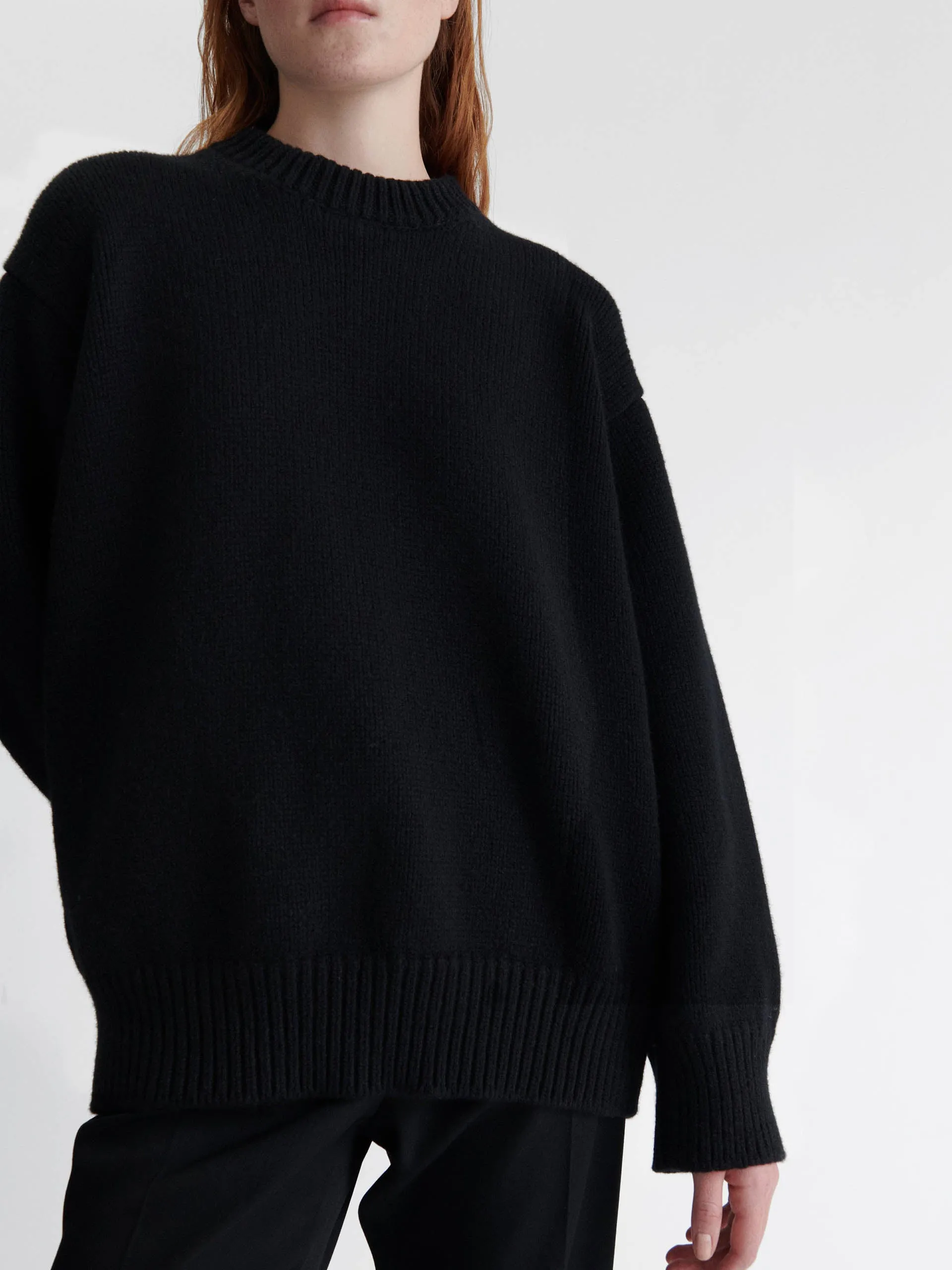 Black Geelong wool chunky Caragh crewneck